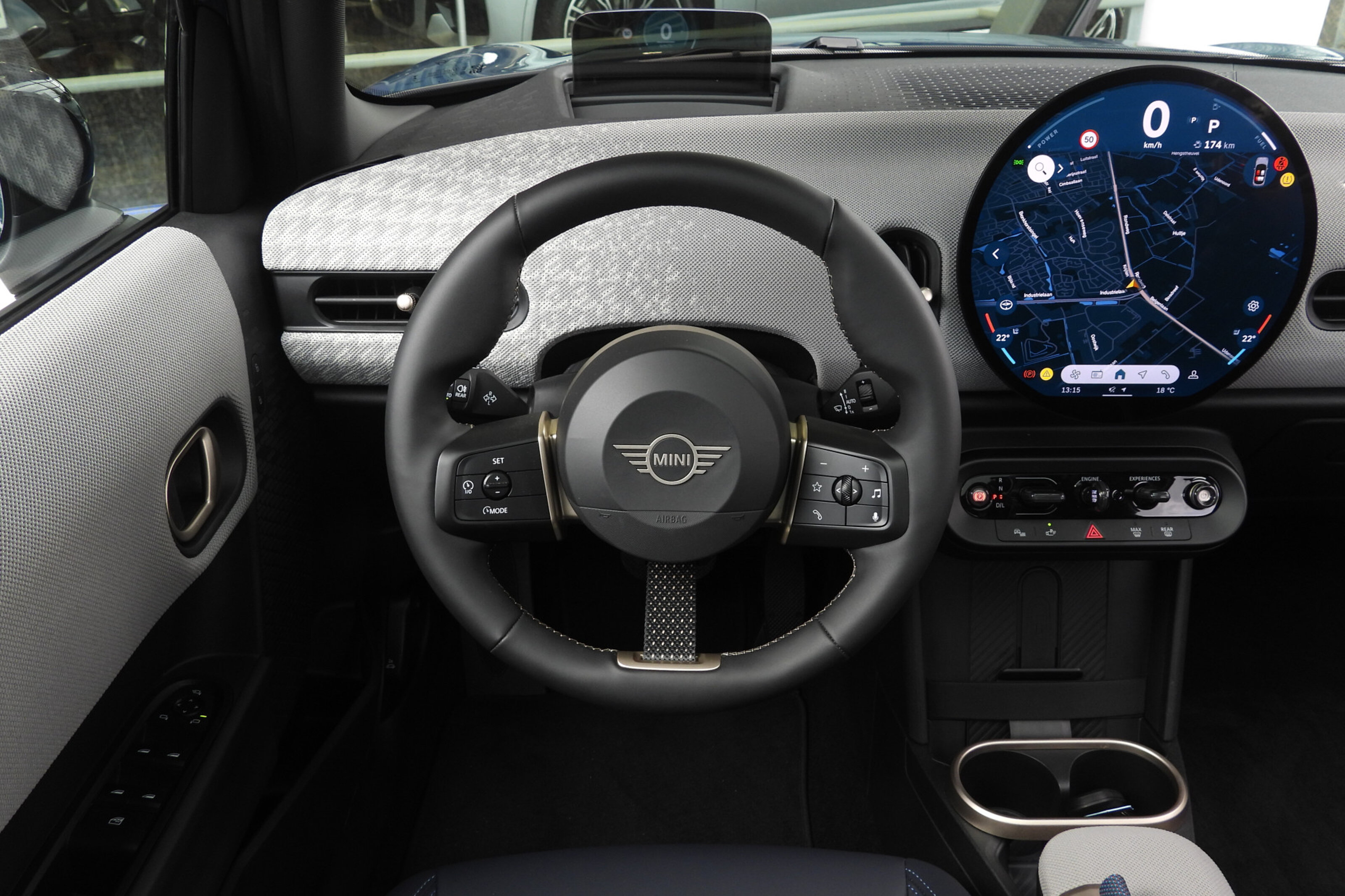 MINI 5-Deurs Hatchback Cooper C Automaat / Favoured / Pakket M