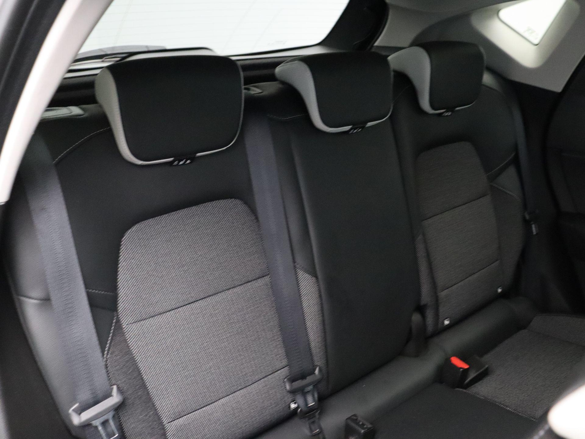 Renault Captur E-Tech Plug-in Hybrid 160pk Intens - Afbeelding 11