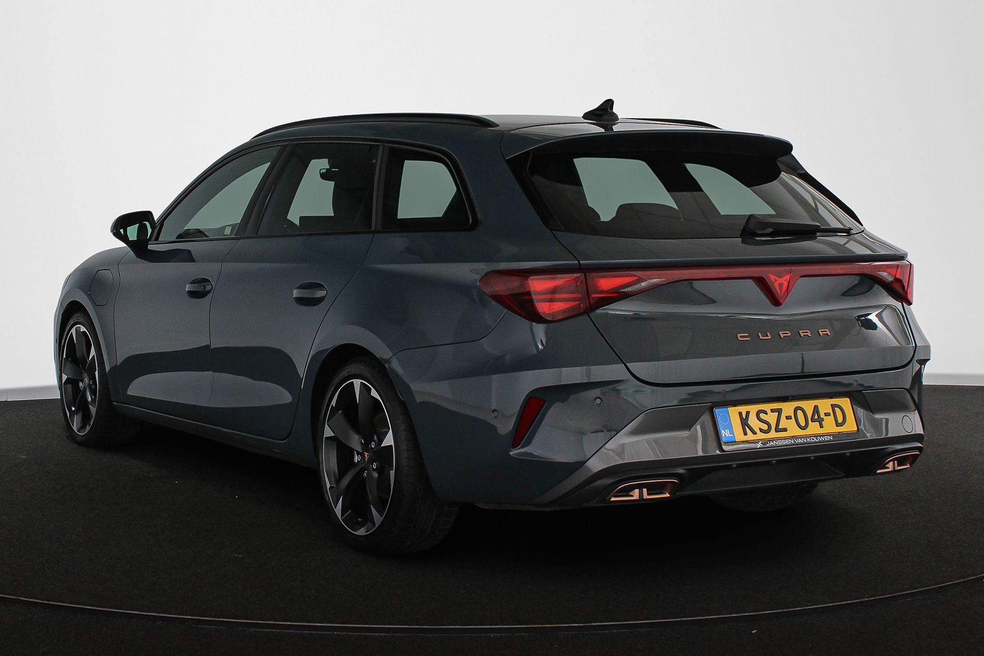 Cupra León