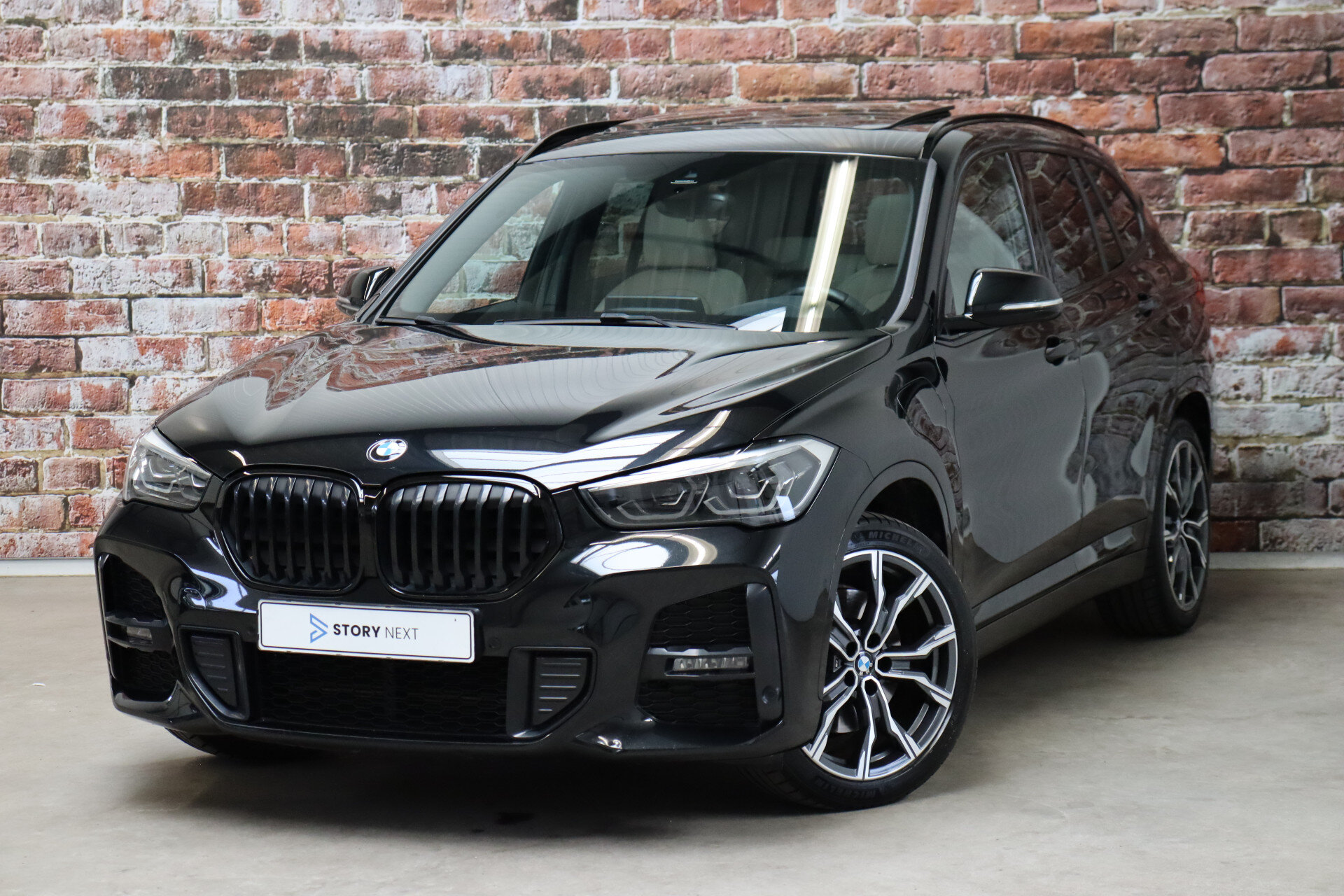 BMW X1 xDrive25e eDrive High Executive M Sport Pakket Automaat