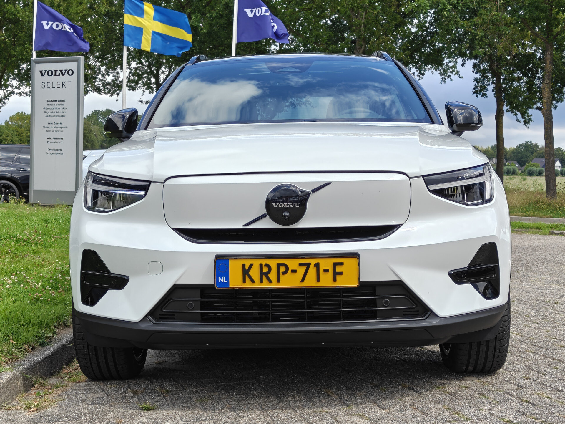 Volvo EX40 252PK Extended Range Plus Black Ed. 82 kWh - Afbeelding 2