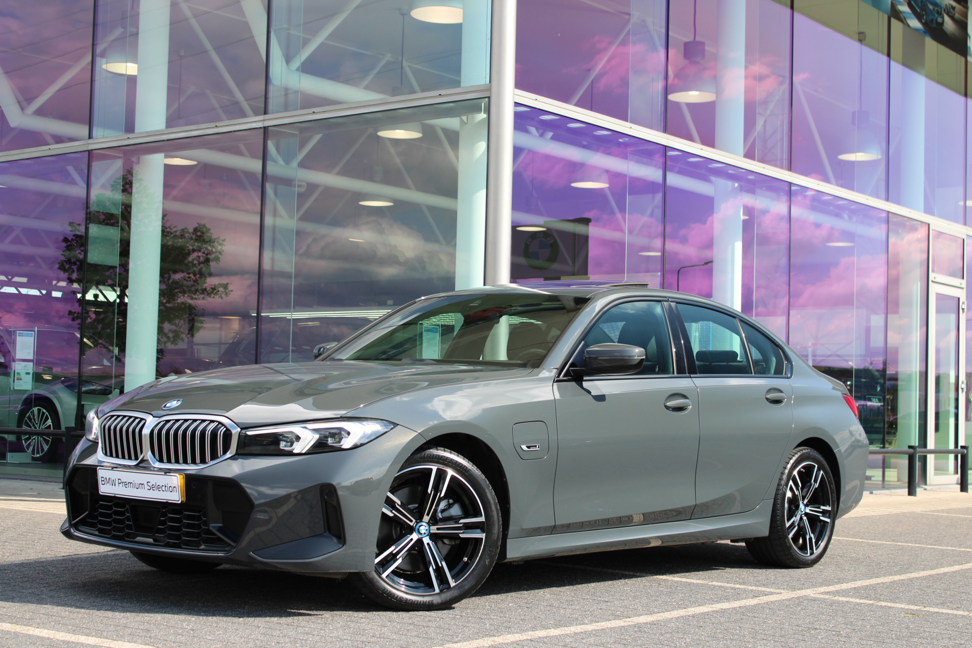 BMW 3 Serie 330e M Sport Automaat