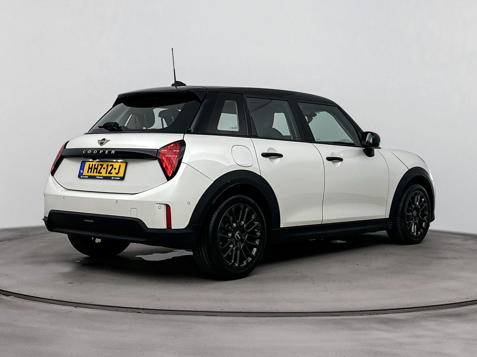 MINI 5-Deurs 1.5 Cooper C Classic S - Afbeelding 2