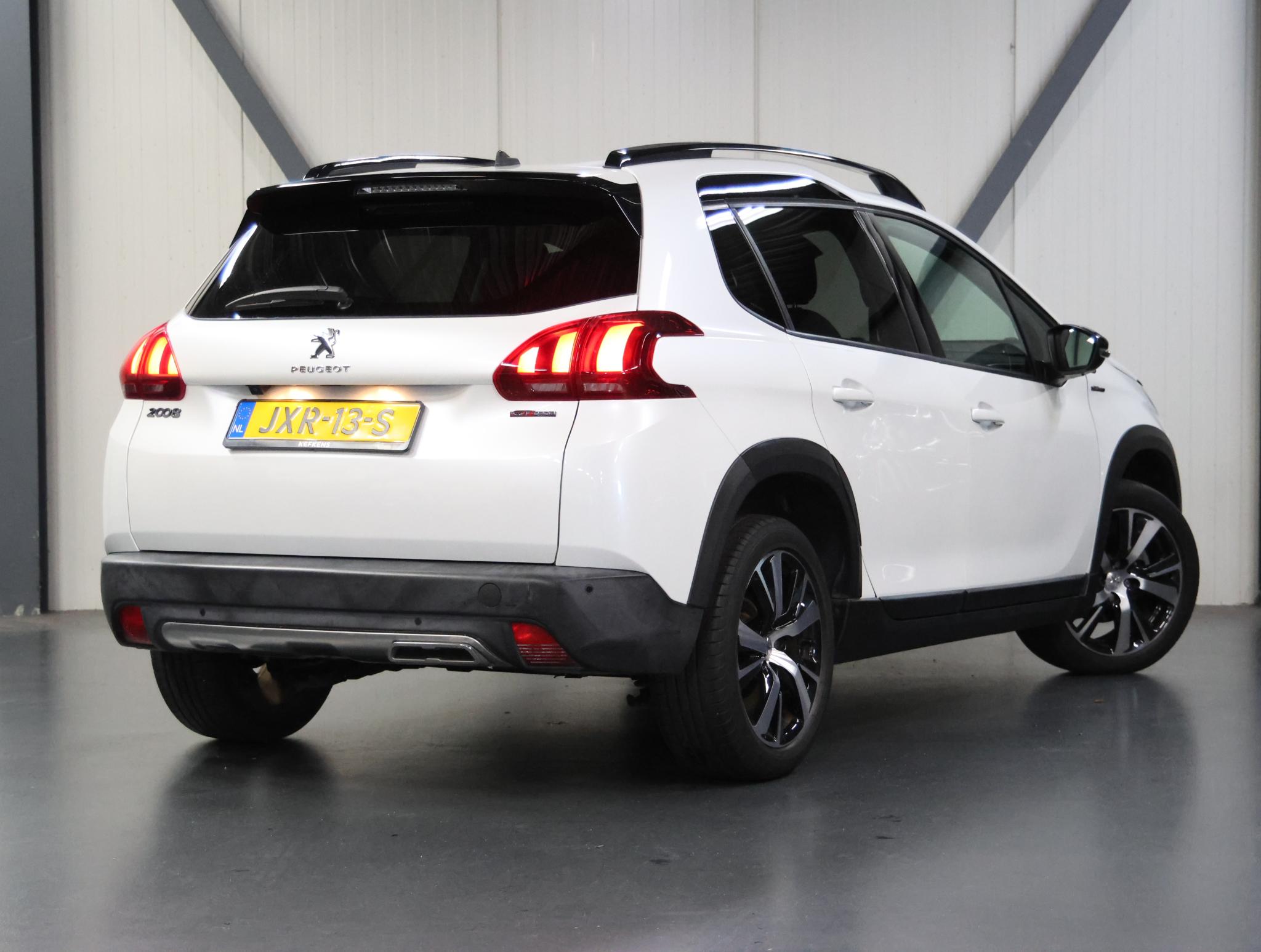 Peugeot 2008 110PK GT-Line - Afbeelding 3