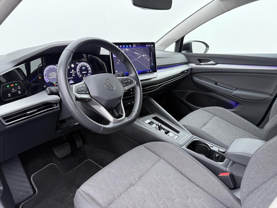 Volkswagen Golf 1.5 eTSI Life Edition