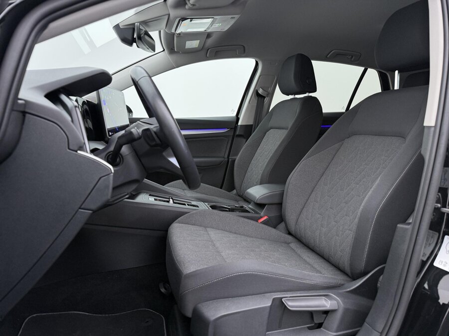 Volkswagen Golf 1.5 eTSI Life Edition