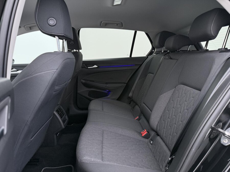 Volkswagen Golf 1.5 eTSI Life Edition