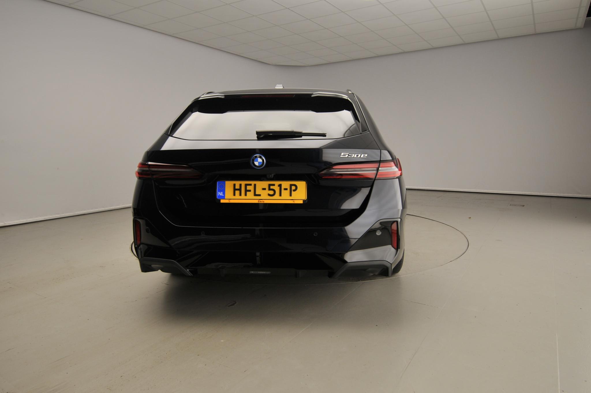BMW 5 Serie Touring 530e - Afbeelding 3