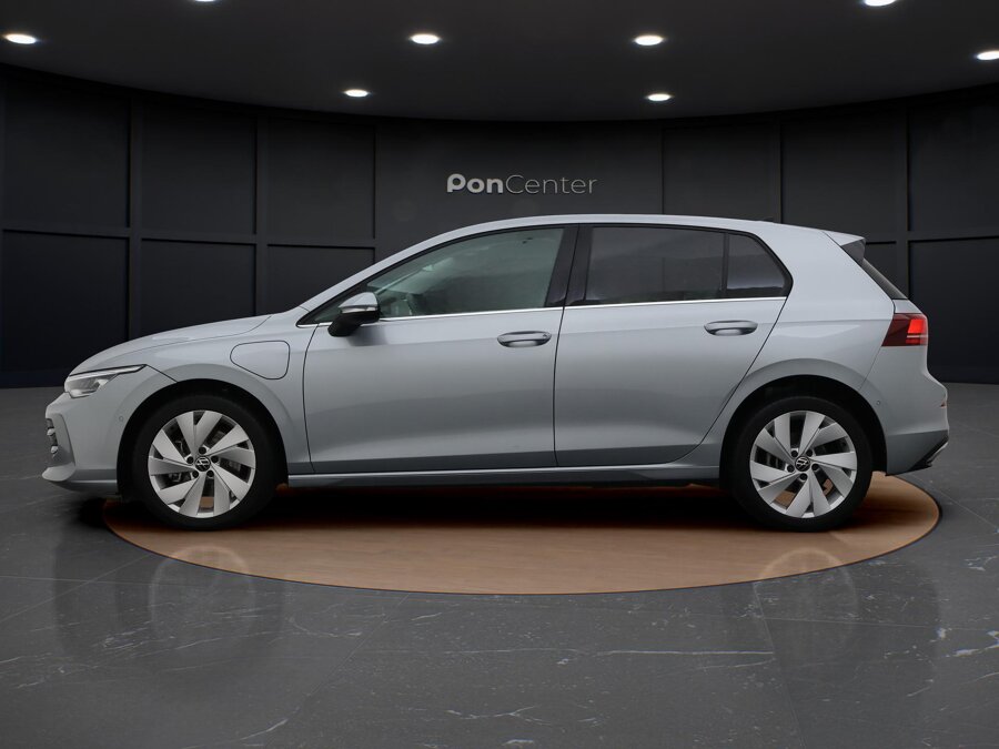 Volkswagen Golf 1.5 eHybrid Style