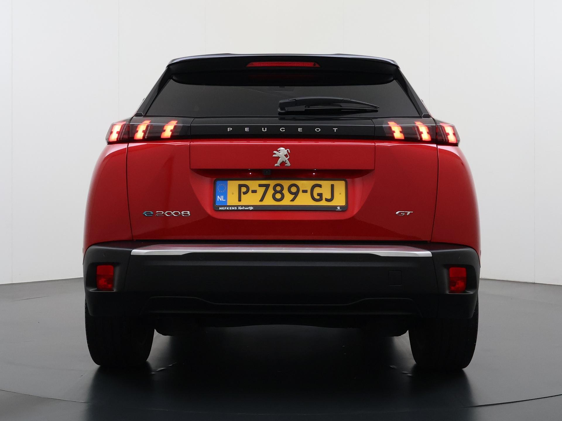Peugeot e-2008