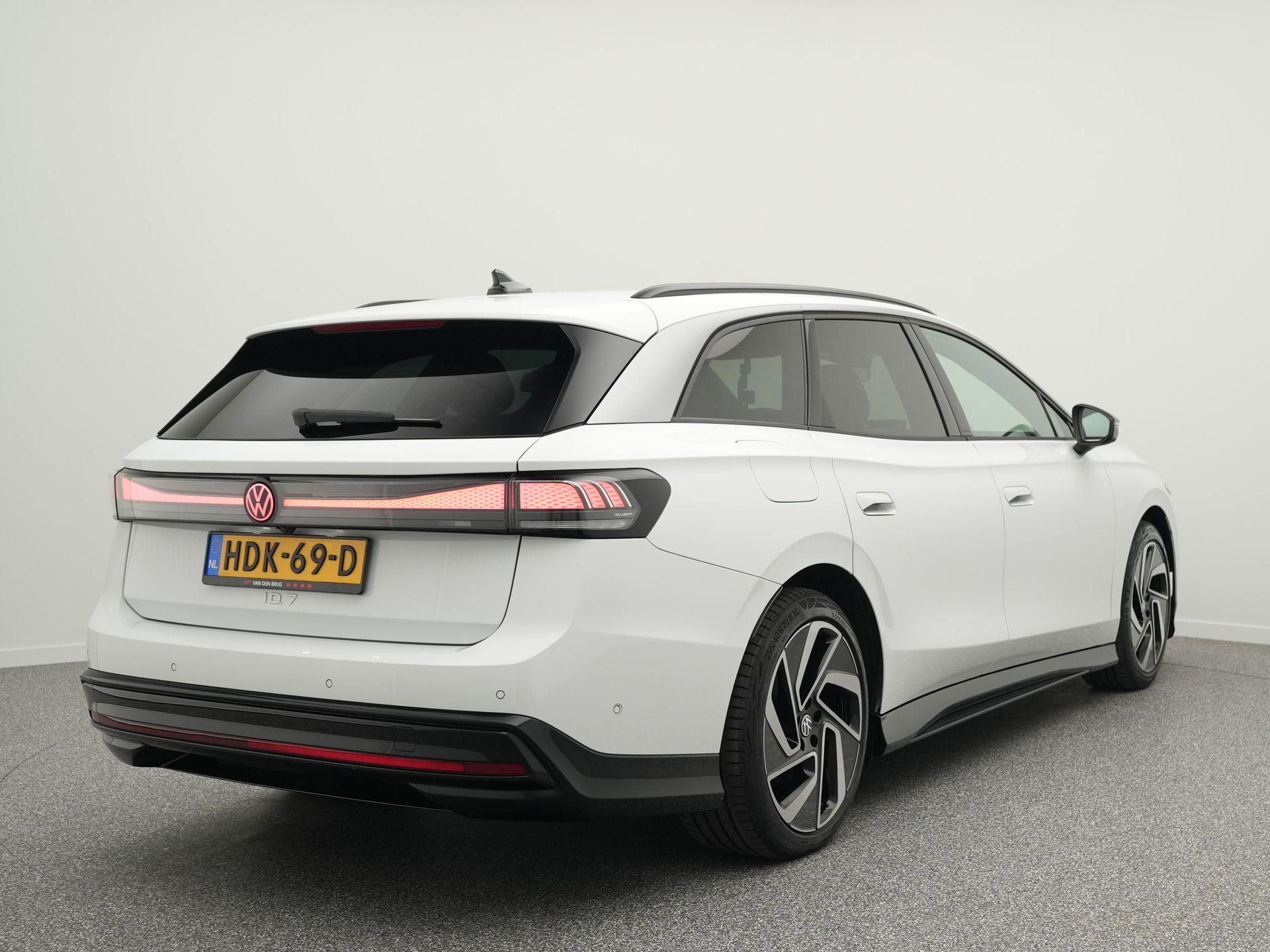 Volkswagen ID.7 Tourer Pro Business 77 kWh 286 PK - Afbeelding 3