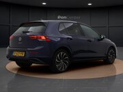 Volkswagen Golf 1.0 TSI Life 