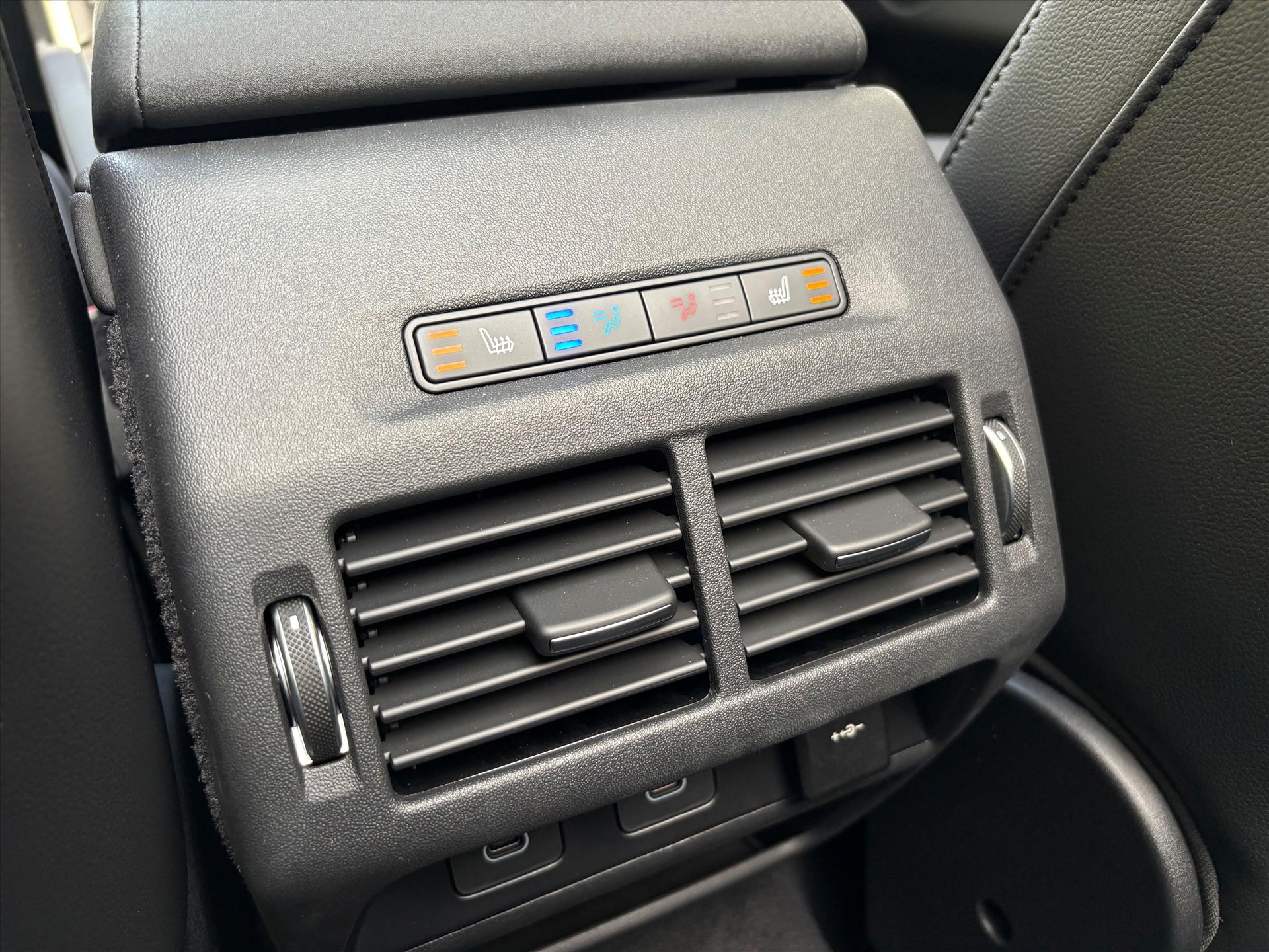 Land Rover Discovery Sport - foto 30
