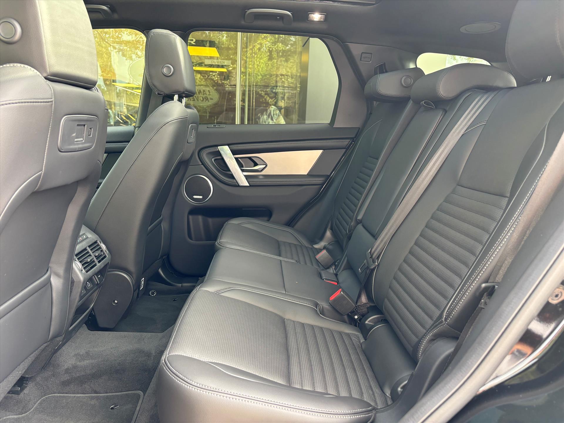 Land Rover Discovery Sport - foto 31