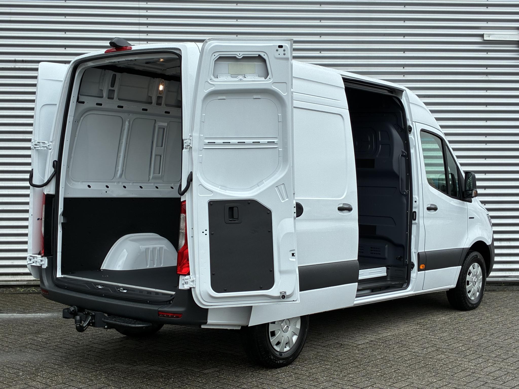 Mercedes-Benz eSprinter 320 L2 Pro-Edition 81kWh | 204pk | Wltp 313km - Afbeelding 2