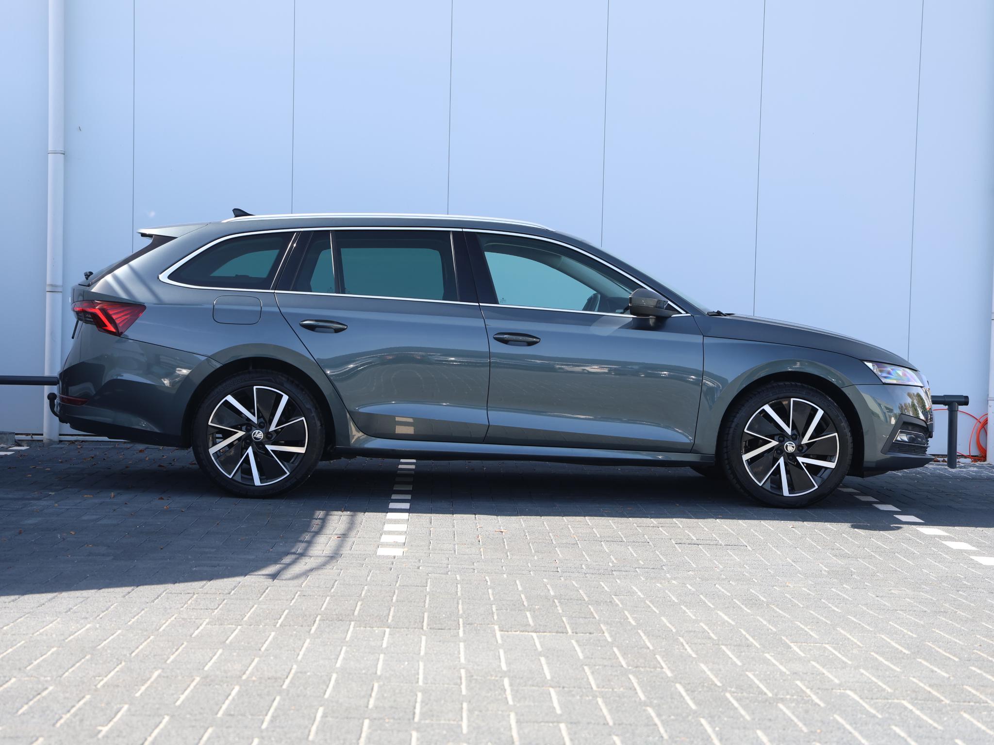 Škoda Octavia Combi 1.5 TSI First Edition - Afbeelding 2