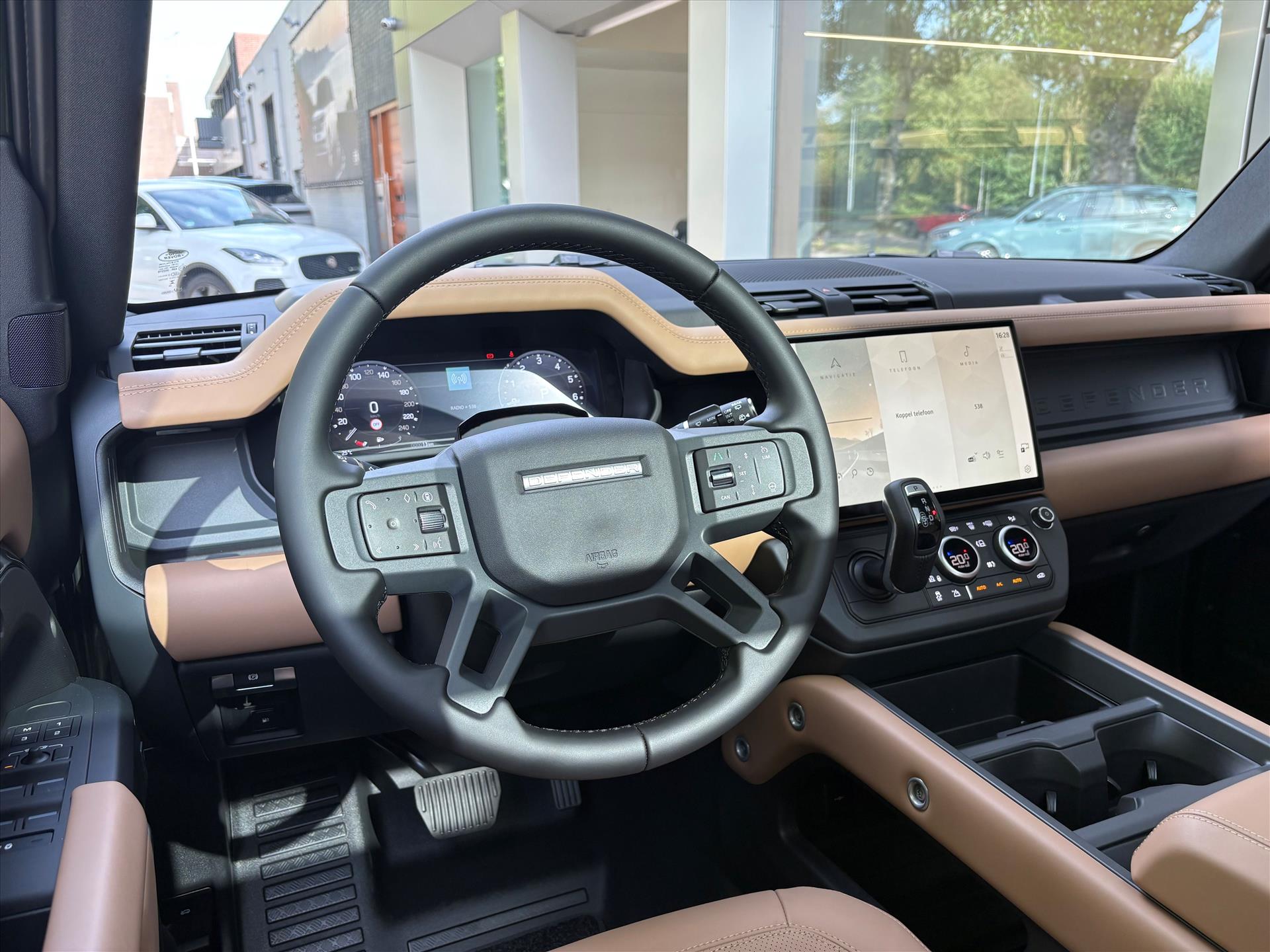 Land Rover Defender - foto 7