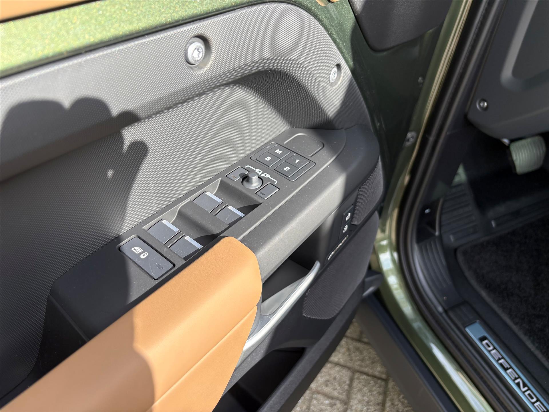 Land Rover Defender - foto 11