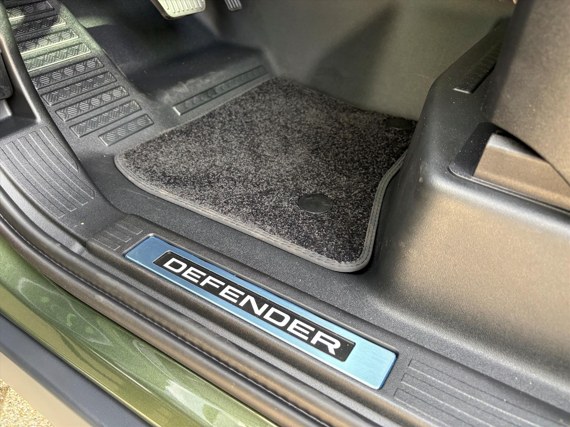 Land Rover Defender - foto 29