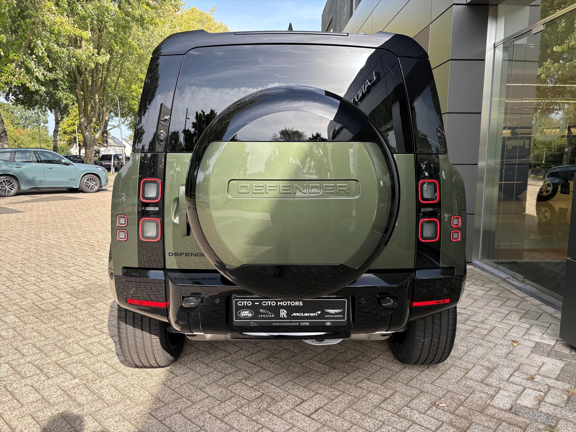 Land Rover Defender - foto 32