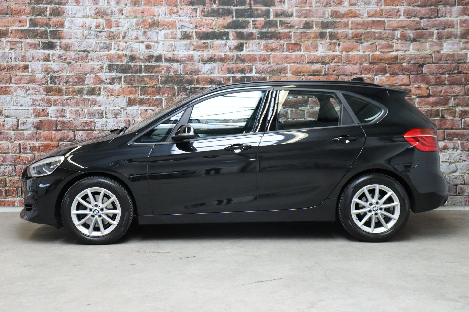 BMW 2 Serie Active Tourer 220i Executive Automaat - Afbeelding 3