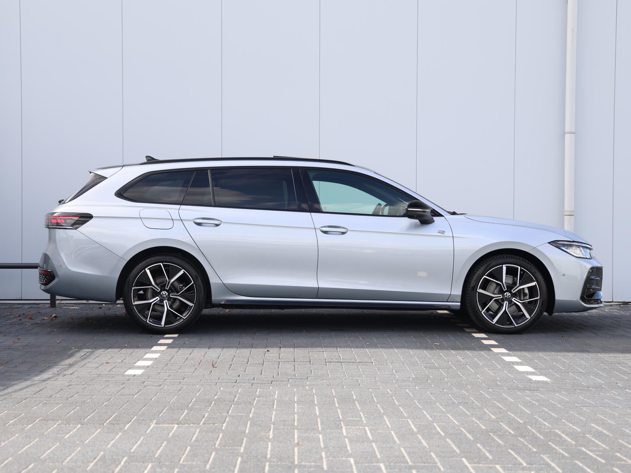 Volkswagen Passat Variant 1.5 eHybrid R-Line Edition - Afbeelding 2