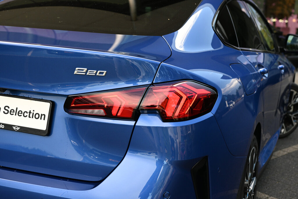 BMW 2 Serie 18