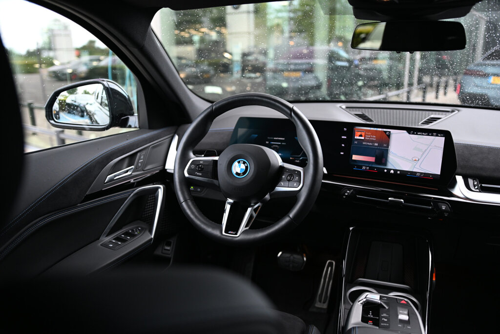 BMW iX2 20