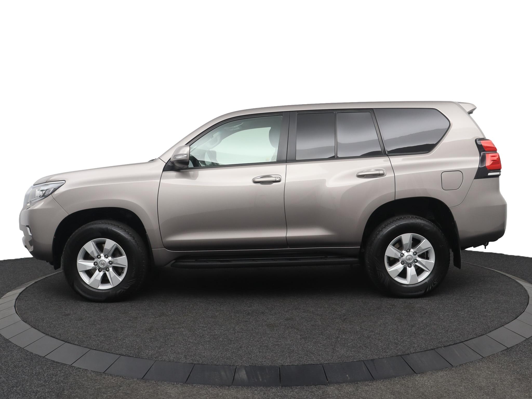 Toyota Land Cruiser 2.8 D-4D-F Challenger Window Van - Afbeelding 3