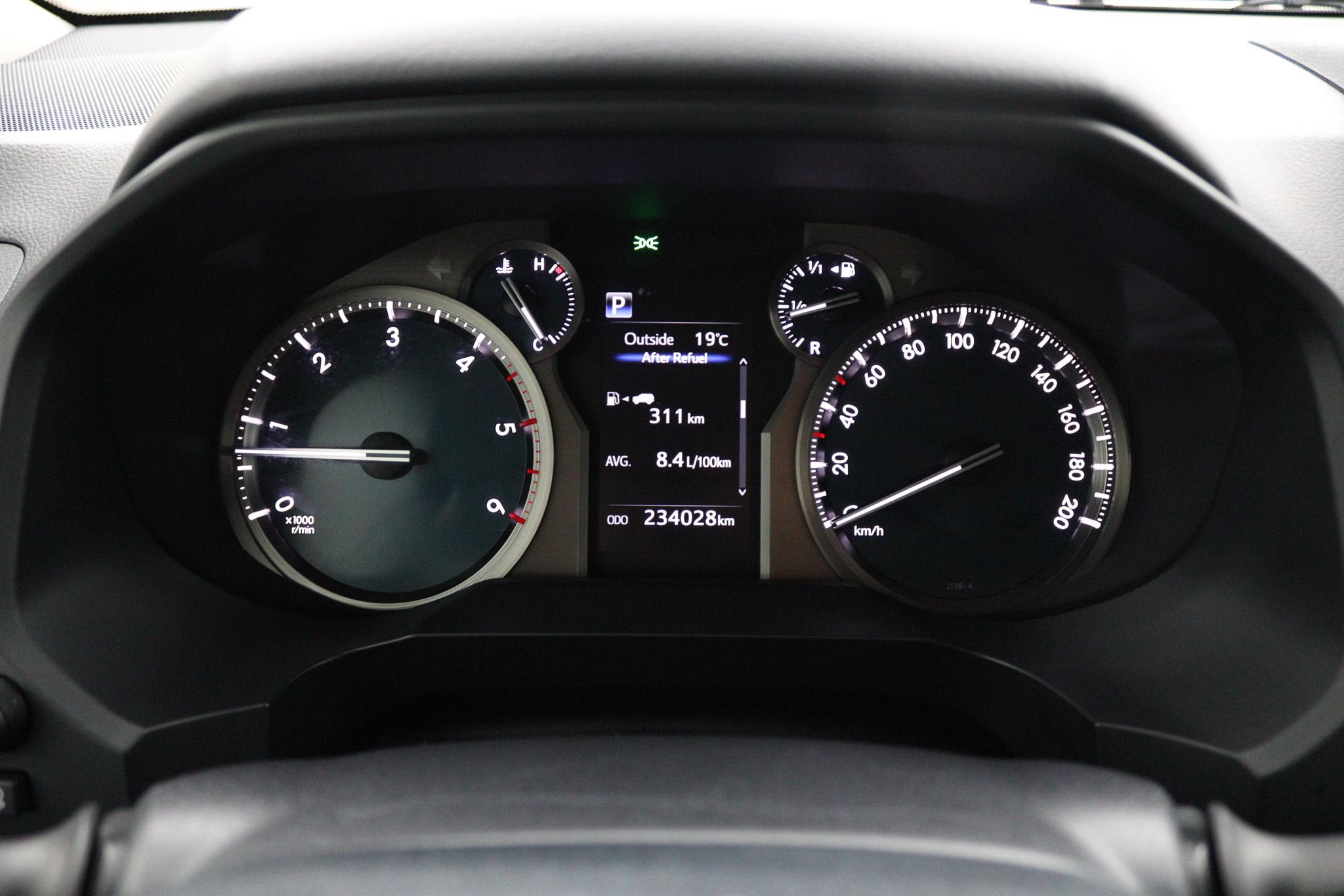 Toyota Land Cruiser 2.8 D-4D-F Challenger Window Van - Afbeelding 4