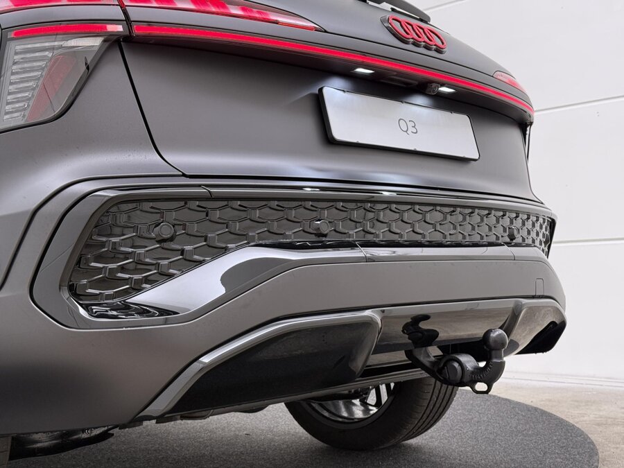 Audi Q3 S edition 1.5 e-hybrid 200 kW / 272 PK