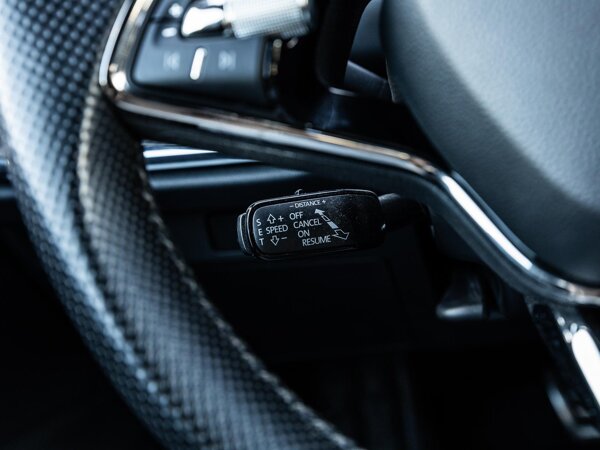 cruise control adaptief met Stop&Go cruise control adaptief met Stop&Go