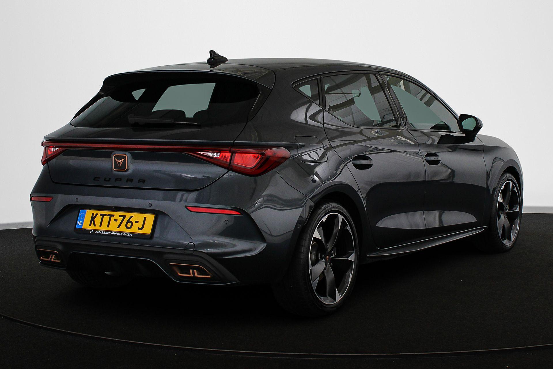 Cupra León