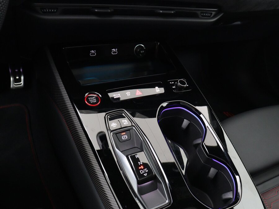 Audi RS5 Avant e-hybrid 639PK Quattro