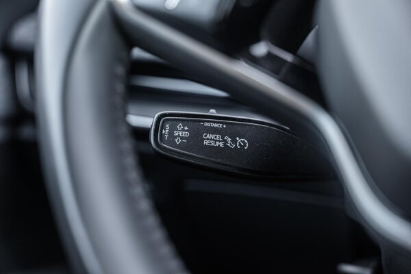 cruise control adaptief met Stop&Go en stuurhulp cruise control adaptief met Stop&Go en stuurhulp