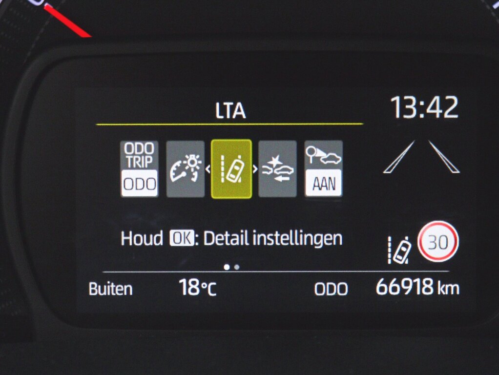 Toyota Aygo X 1.0 VVT-i MT Play | Carplay | All-seasons - Afbeelding 4