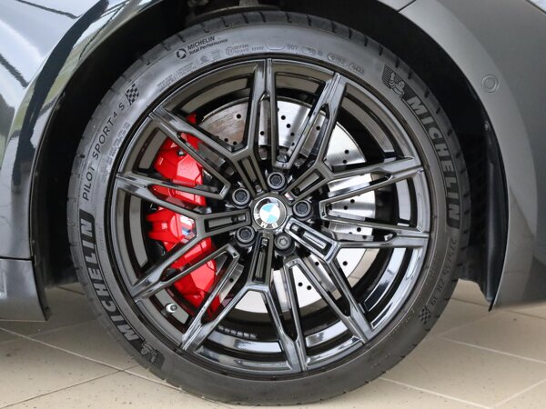 19/20 inch LM M Dubbelspaaks (styling 930 M) in Jet Black 19/20 inch LM M Dubbelspaaks (styling 930 M) in Jet Black
