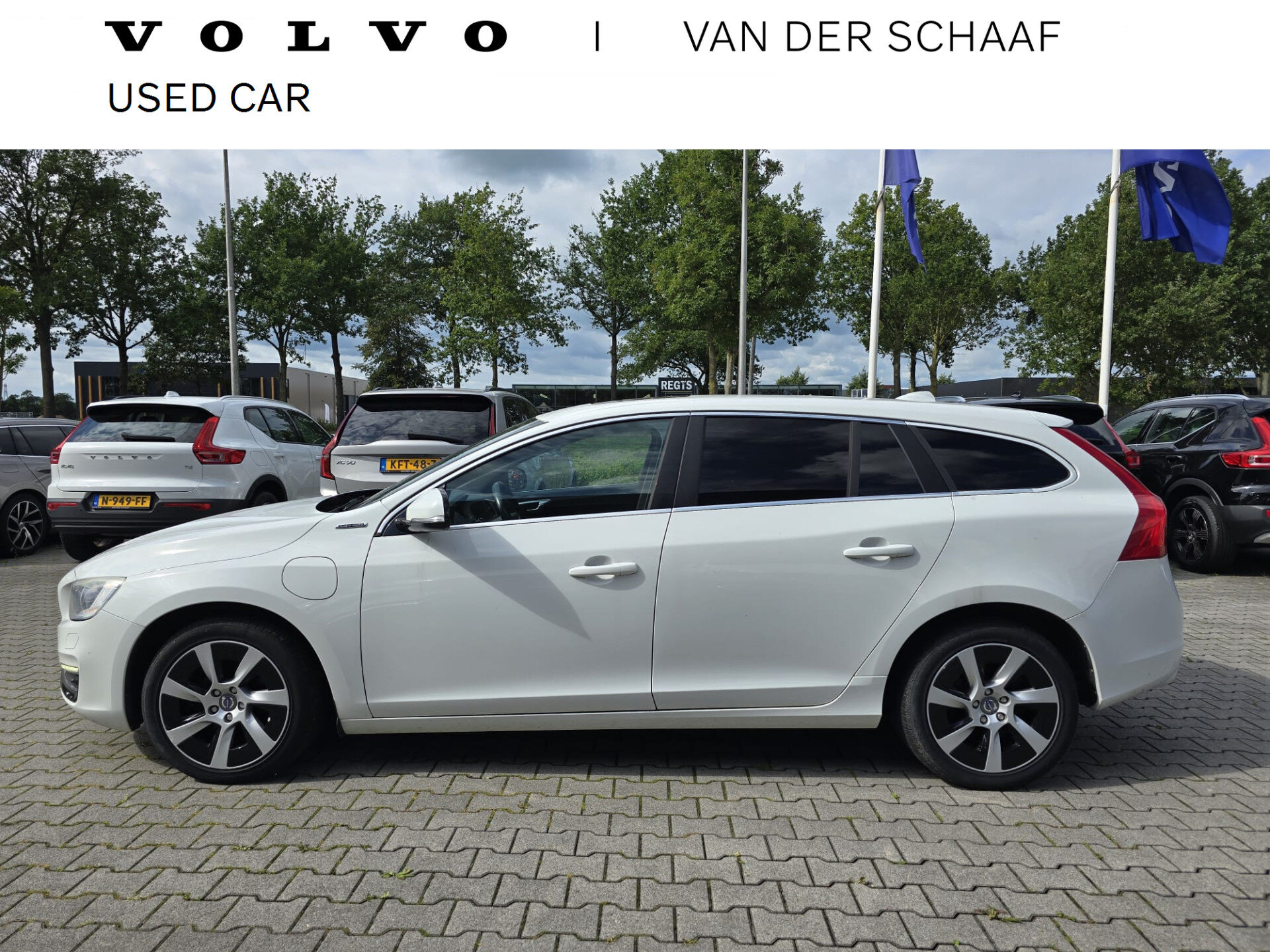 Volvo V60 2.4 D6 AWD Plug-In Hybrid Summum