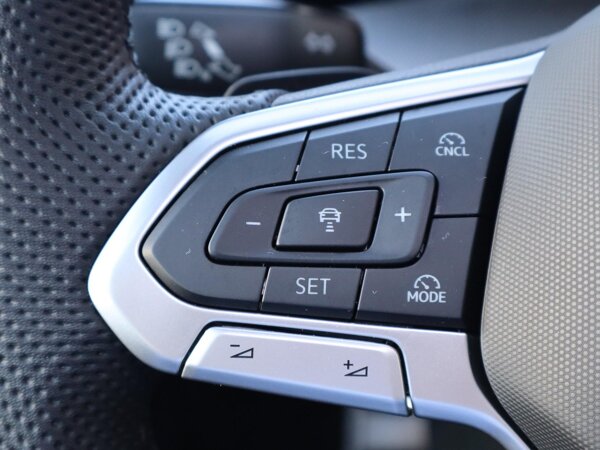 cruise control adaptief met Stop&Go en stuurhulp cruise control adaptief met Stop&Go en stuurhulp