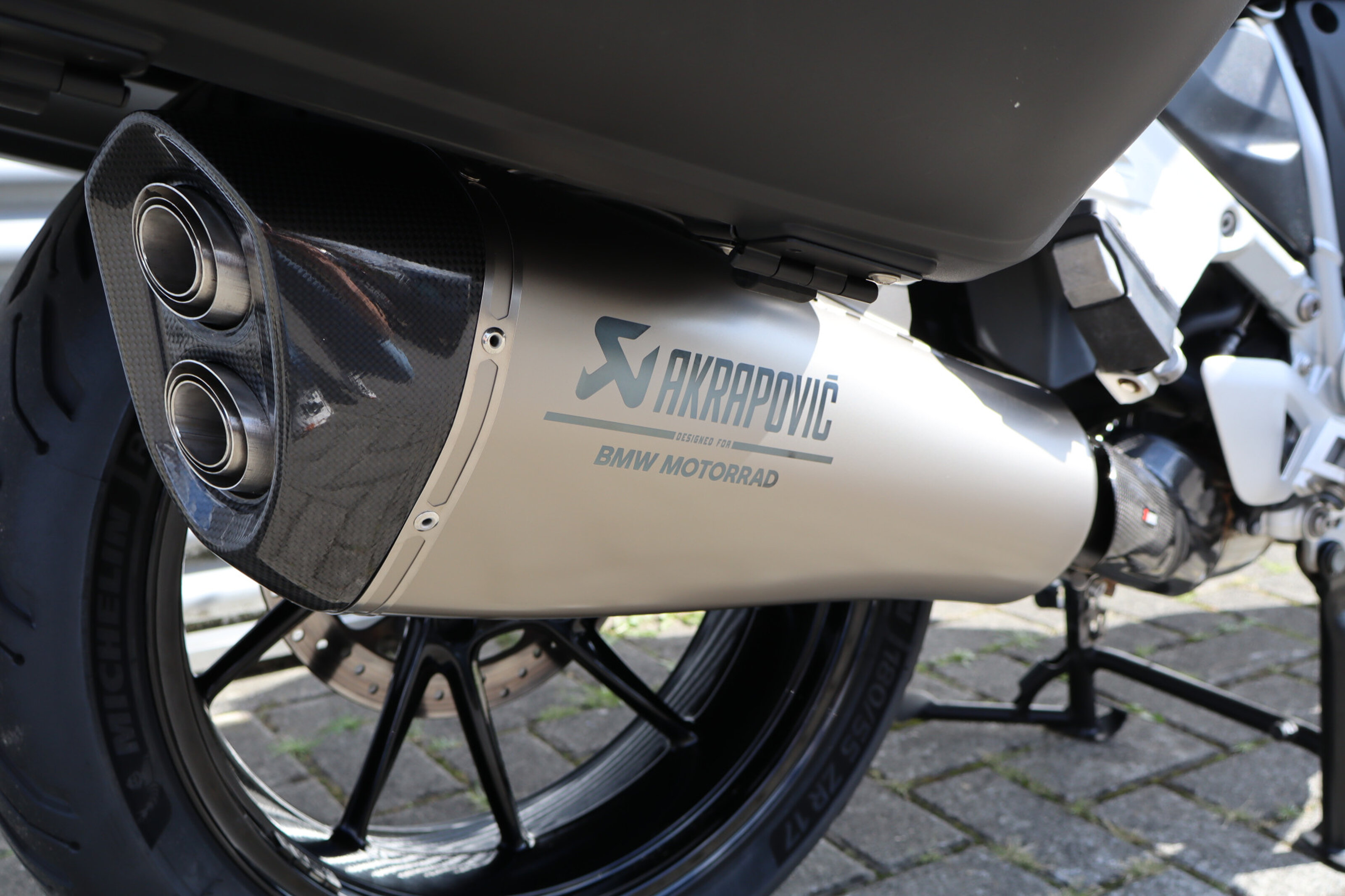 BMW R 1250 RT |Akrapovic |Topkoffer |Dealer onderhouden