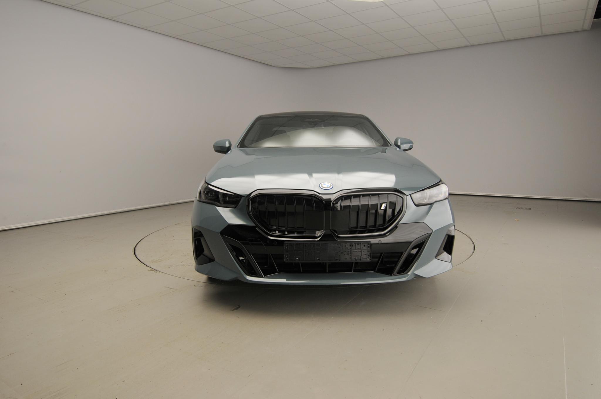 BMW i5 eDrive40 M Sport Edition - Afbeelding 4