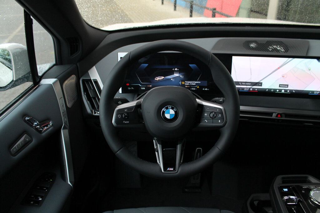 BMW iX 30