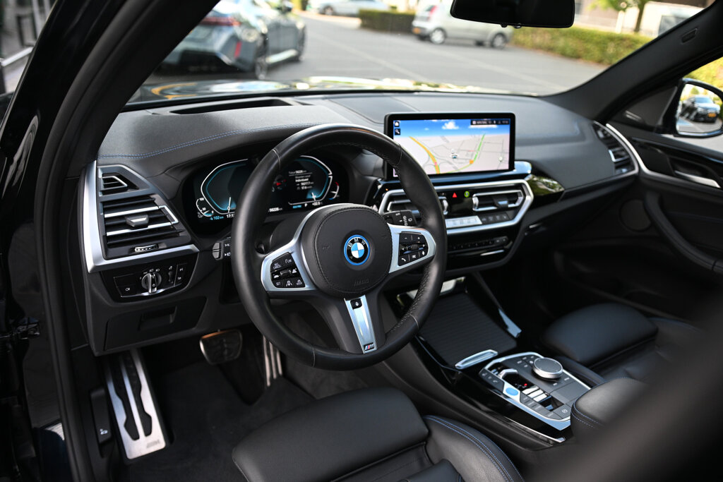 BMW iX3 22