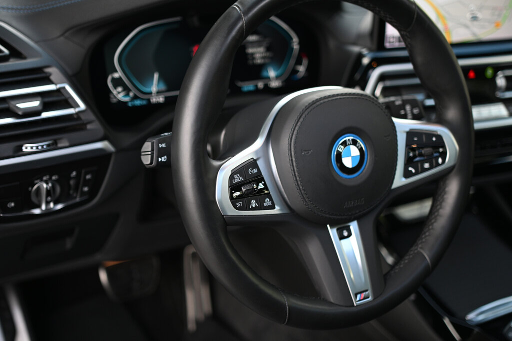 BMW iX3 24