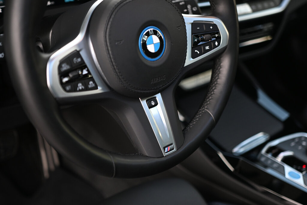 BMW iX3 25