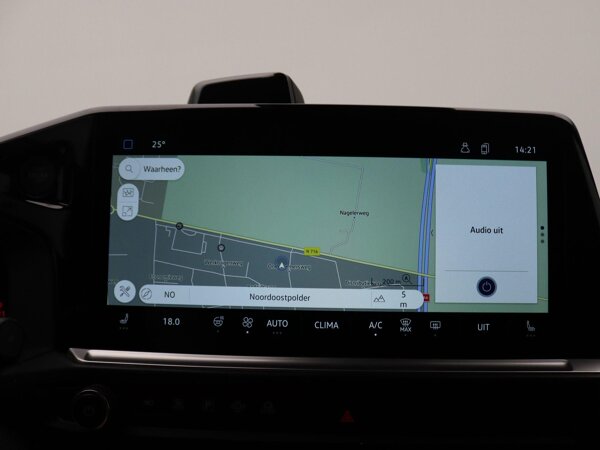 Navigatiesysteem 13" met draadloos App-Connect Navigatiesysteem 13" met draadloos App-Connect
