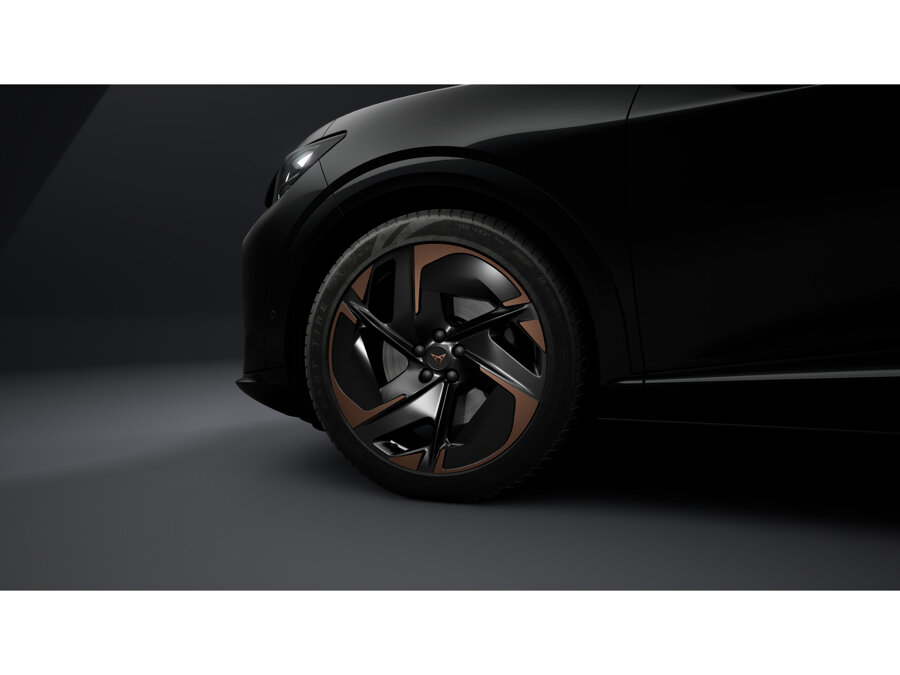 CUPRA Tavascan Adrenaline