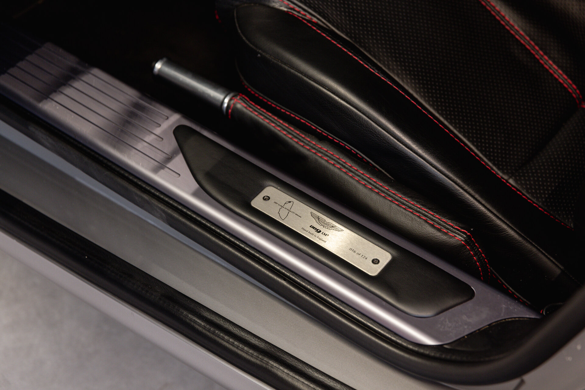 Aston Martin DB9 - foto 7