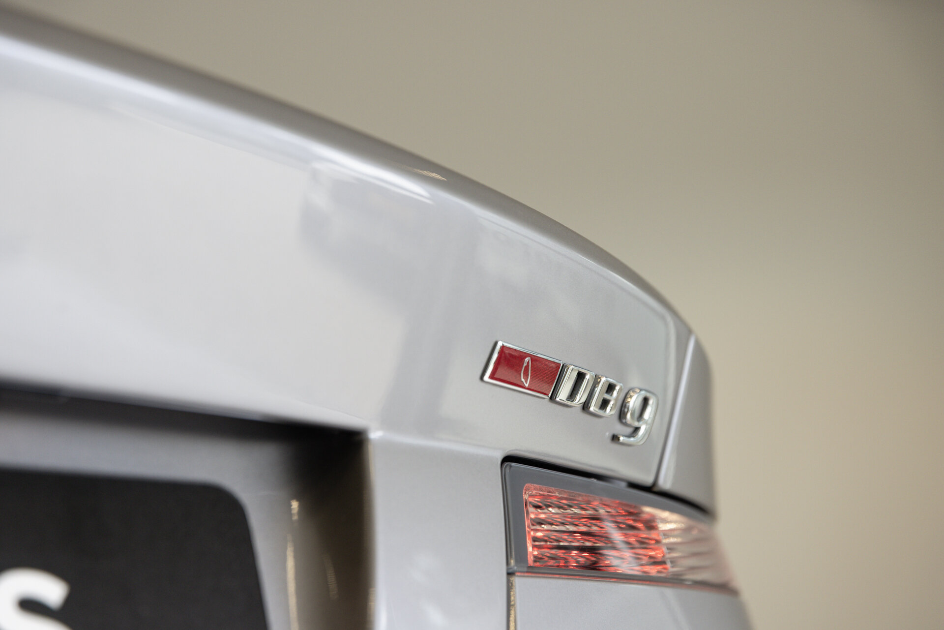 Aston Martin DB9 - foto 24