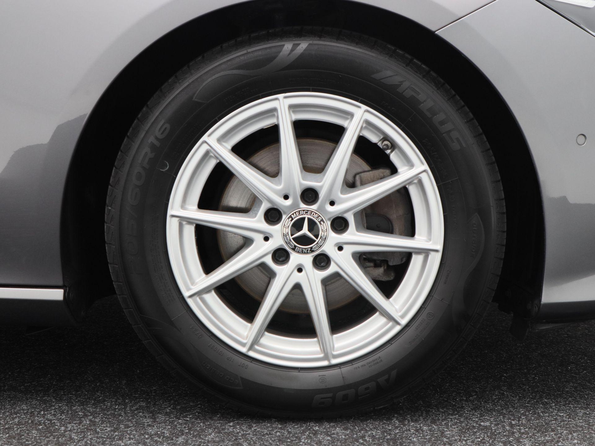 Mercedes-Benz CLA-klasse Shooting Brake 180 Business Solution 136 Pk Automaat - Afbeelding 5